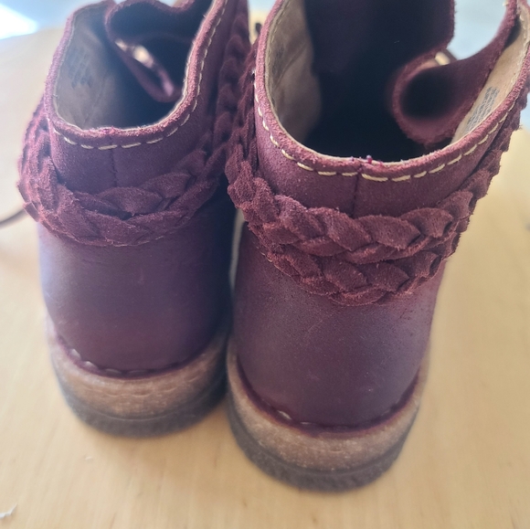 BORN TEMPLE II LEATHER ANKLE BOOTIES SIZE US 6/EU 36.5 COLOR DARK RED NEW!!! - Picture 2 of 6